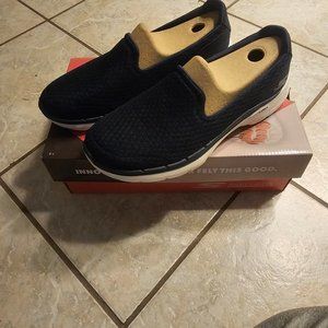 Skechers go walk 6 - navy (Womens size 9)